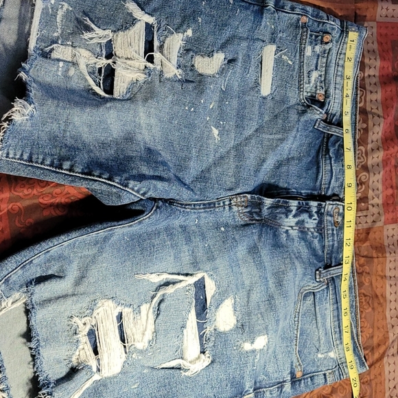 Denim shorts - Picture 3 of 4
